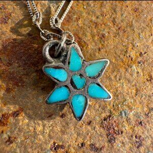 Vintage Zuni Sterling Silver & Turquoise Inlay Flower Necklace